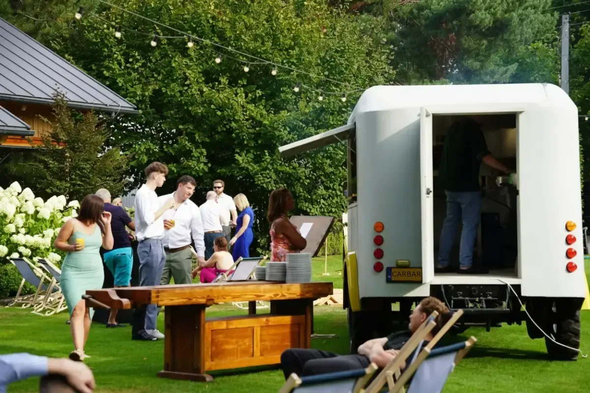 Wesele plenerowe z food truckiem Lublin 51